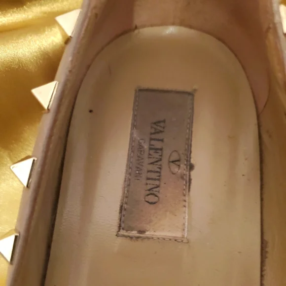 Valentino | Nude Rock Stud Ballerina Flats w Pointy Toe Patent Leather - 8.5 - Picture 9 of 15